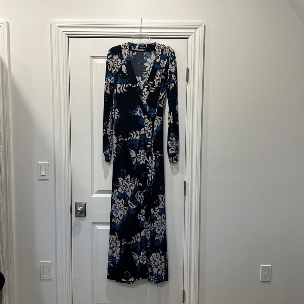MAXI WRAP DRESS. Brand new. Long sleeves. Blue floral print. Retro wrap style